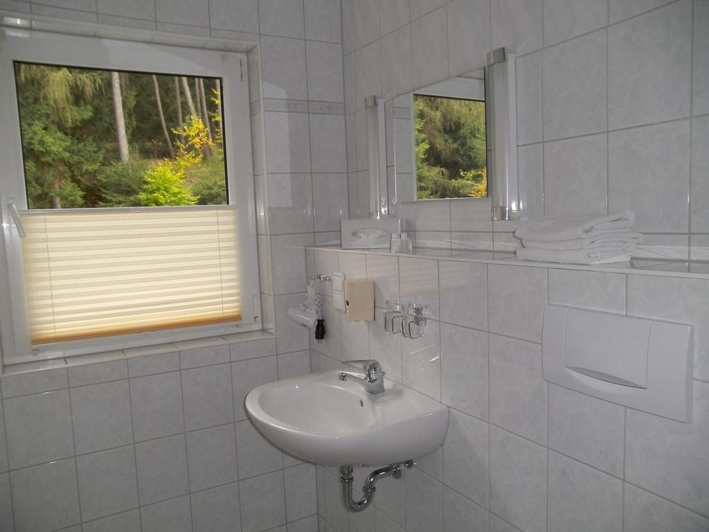 Hotel Am Wald -Garni- Elgersburg المظهر الخارجي الصورة