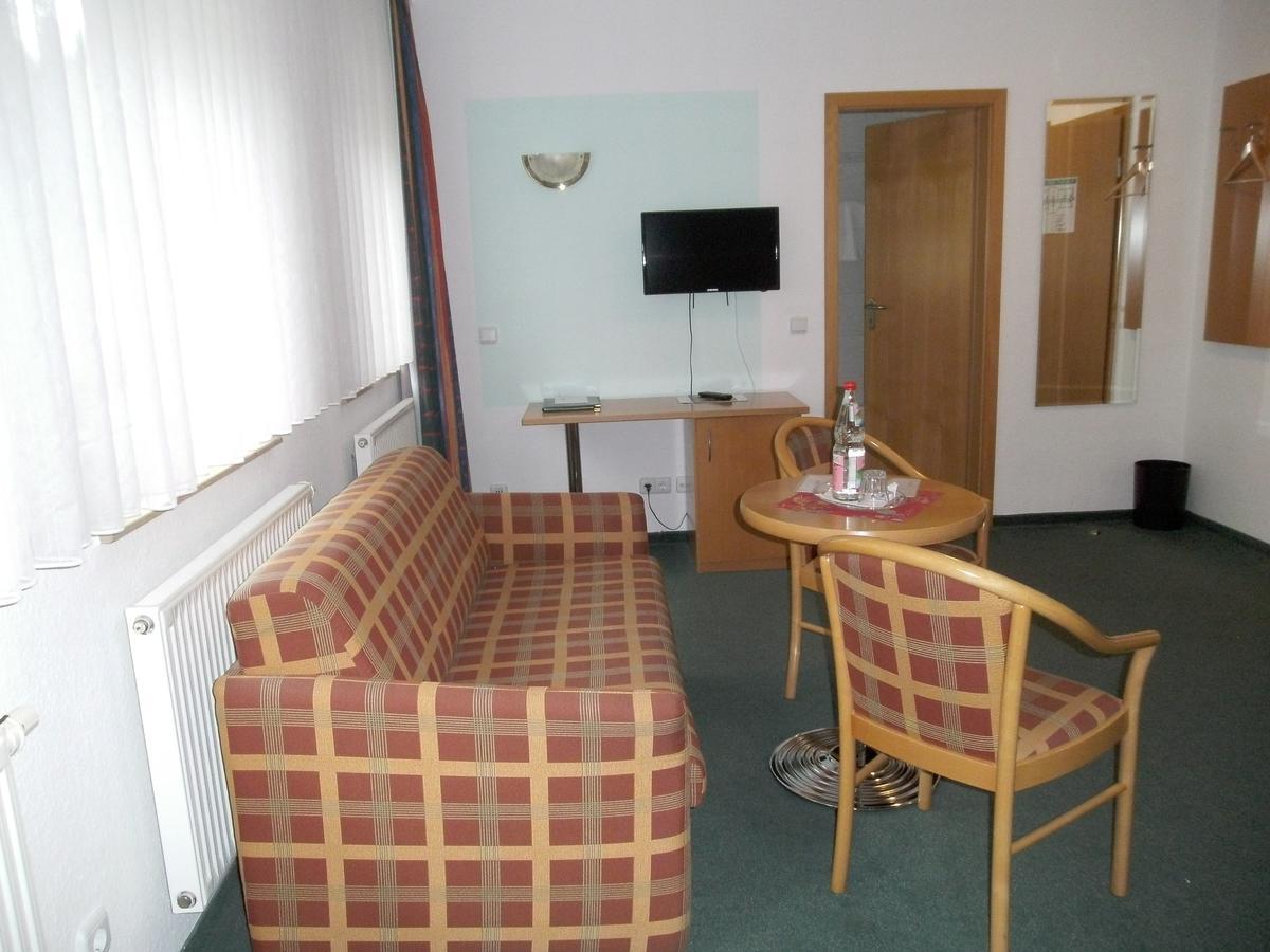 Hotel Am Wald -Garni- Elgersburg المظهر الخارجي الصورة