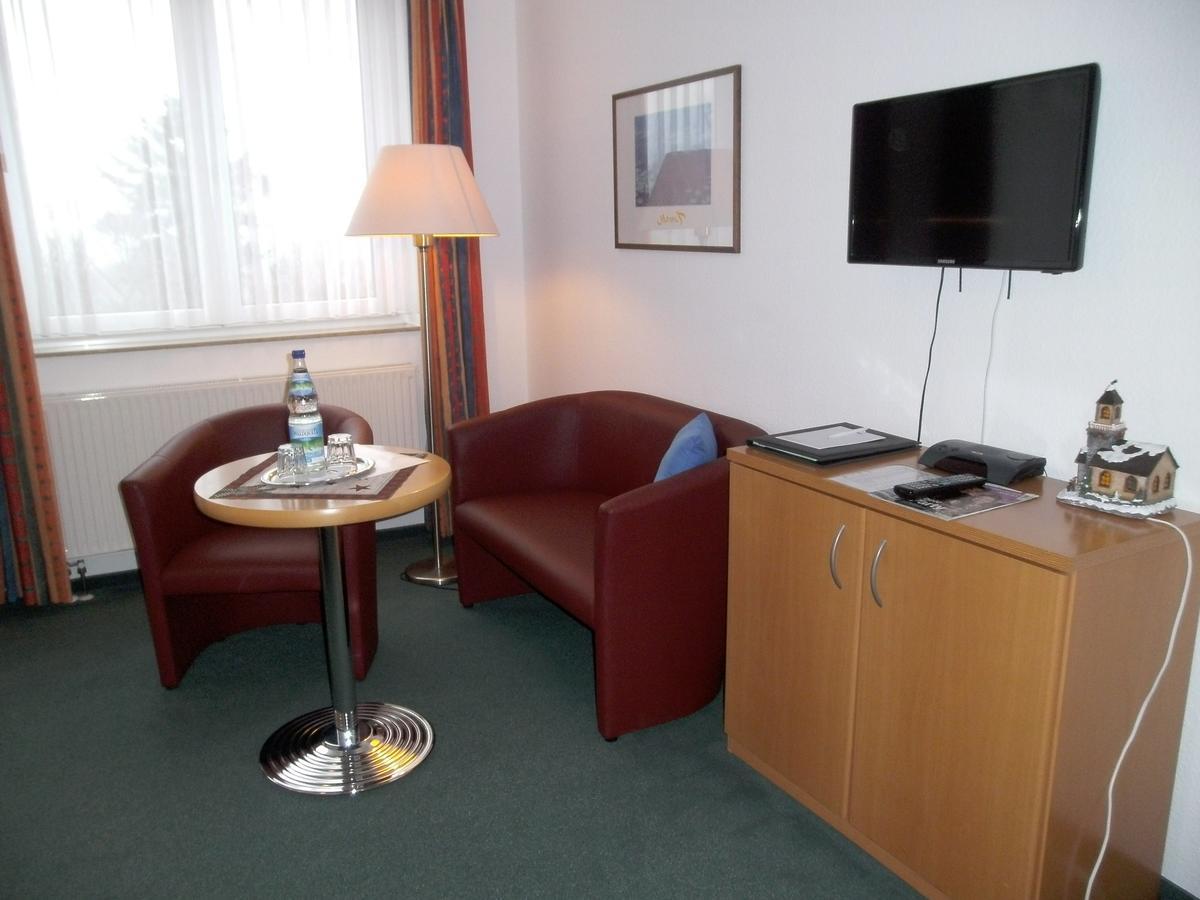 Hotel Am Wald -Garni- Elgersburg المظهر الخارجي الصورة