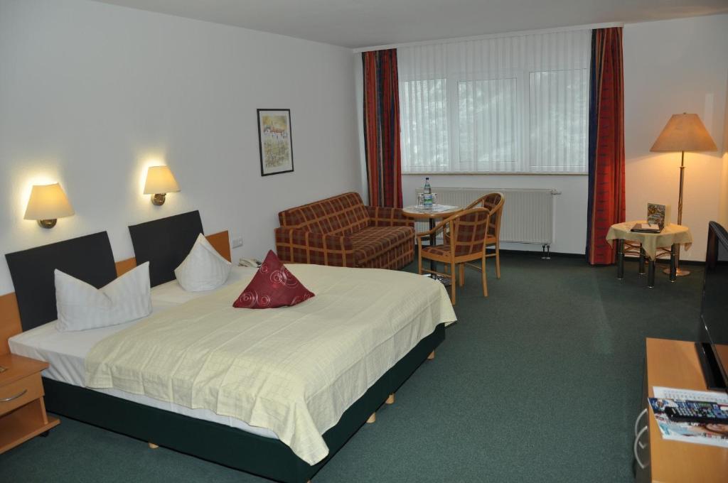Hotel Am Wald -Garni- Elgersburg الغرفة الصورة