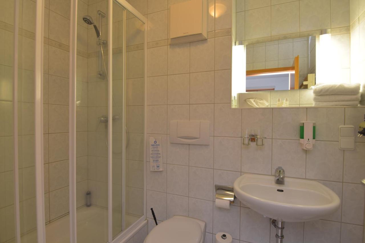 Hotel Am Wald -Garni- Elgersburg المظهر الخارجي الصورة