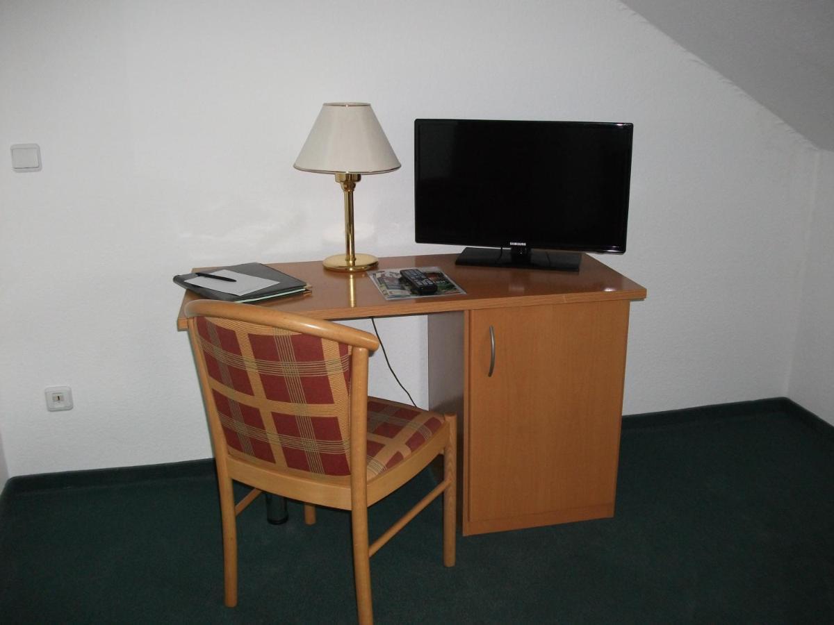 Hotel Am Wald -Garni- Elgersburg الغرفة الصورة